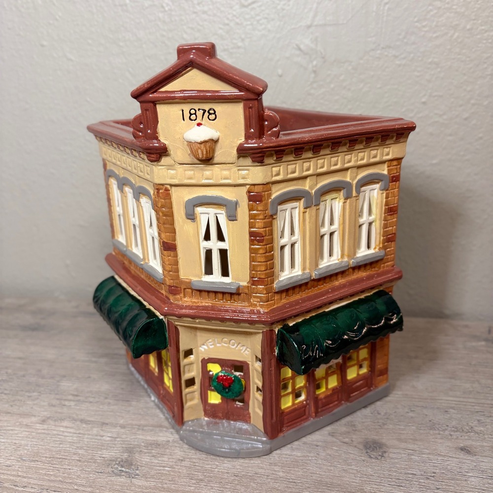 Department 56 Snowhouse Series Bakery 1987 Vintage Christmas Village Building